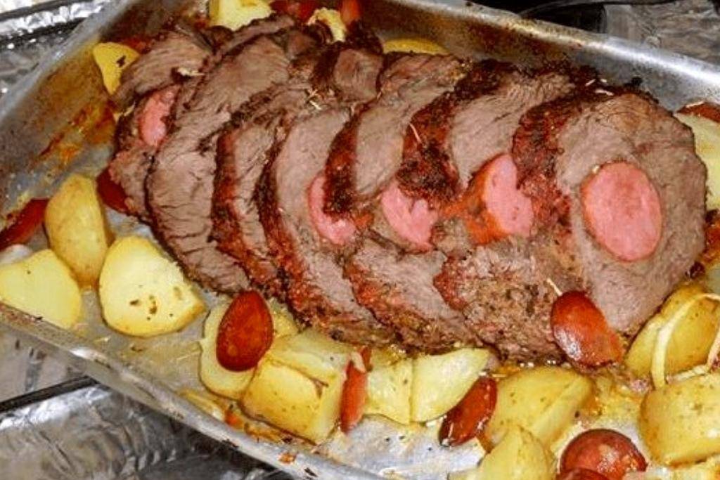 Alcatra recheada, para aquele almoço maravilhoso com a família Alcatra recheada, para aquele almoço maravilhoso com a família