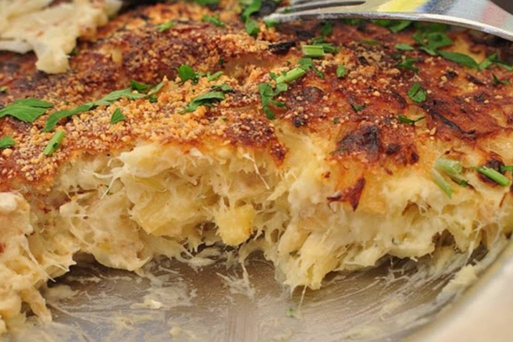 Bacalhau com natas, sua família precisa provar essa delícia na ceia de natal Bacalhau com natas, sua família precisa provar essa delícia na ceia de natal