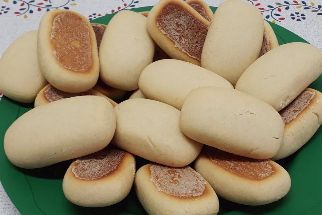 Bolachinha de leite condensado, tenho certeza que você tem os ingredientes em casa Bolachinha de leite condensado, tenho certeza que você tem os ingredientes em casa
