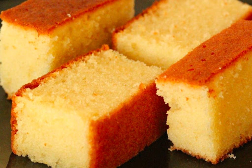 Bolo amanteigado simples, essa receita vai fazer muito sucesso com seus convidados Bolo amanteigado simples, essa receita vai fazer muito sucesso com seus convidados