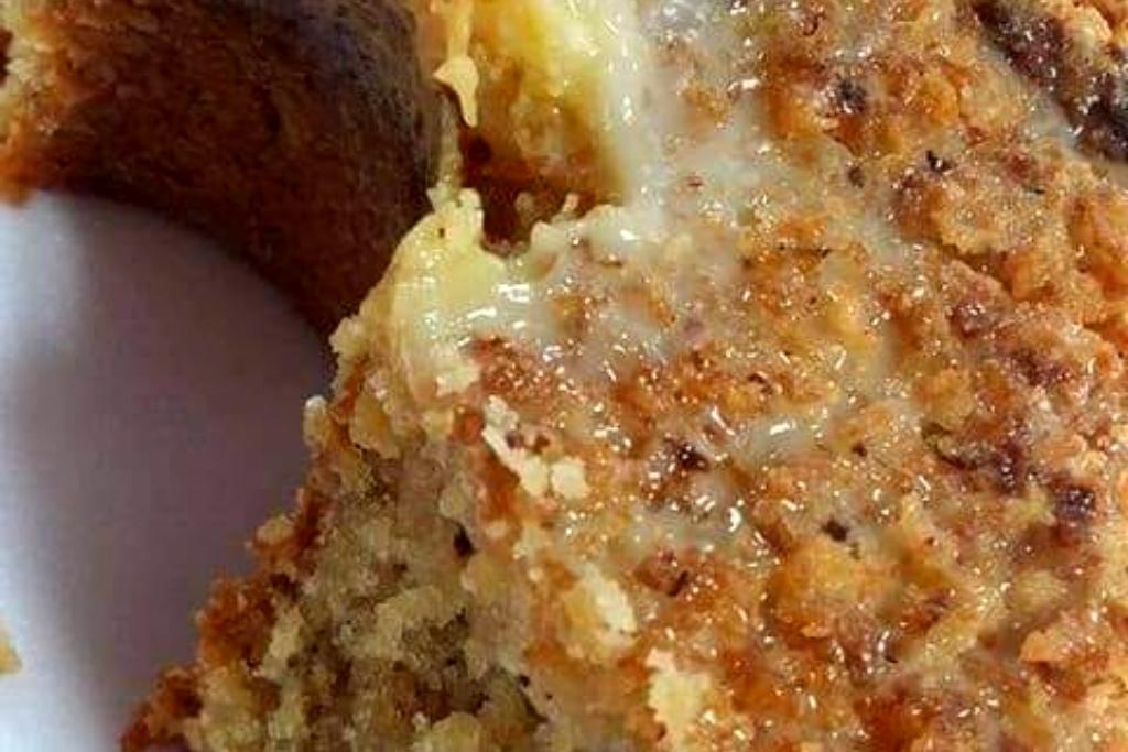 Bolo cocada rápido e tão gostoso que você não vai parar de comer Bolo cocada rápido e tão gostoso que você não vai parar de comer