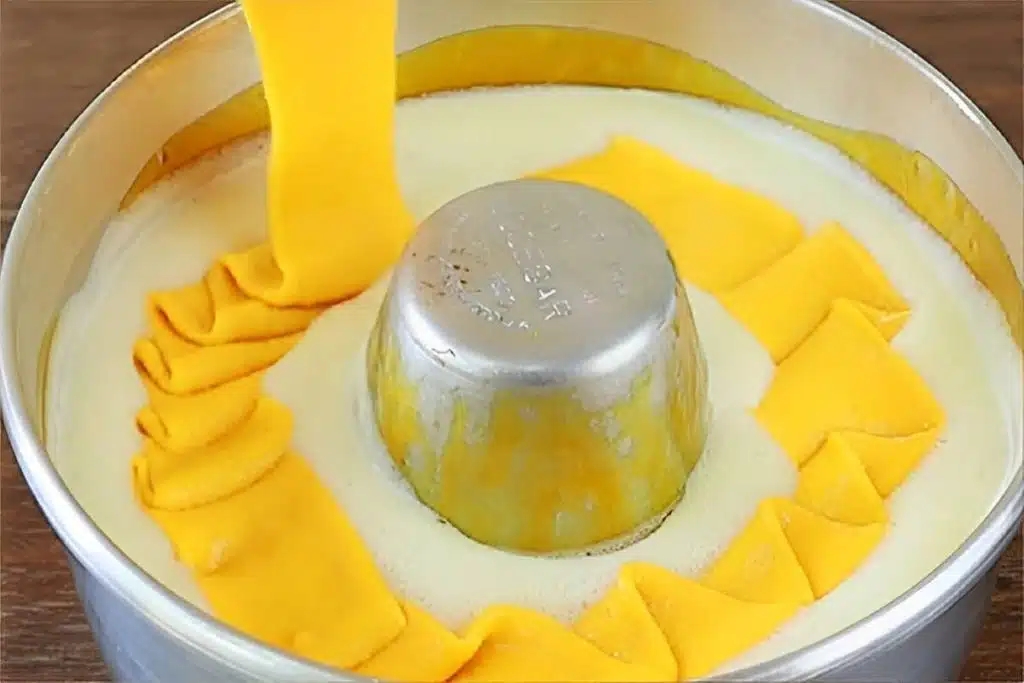 Bolo pudim de cenoura, a melhor combinação de pudim de leite condensado com bolo de cenoura Bolo pudim de cenoura, a melhor combinação de pudim de leite condensado com bolo de cenoura