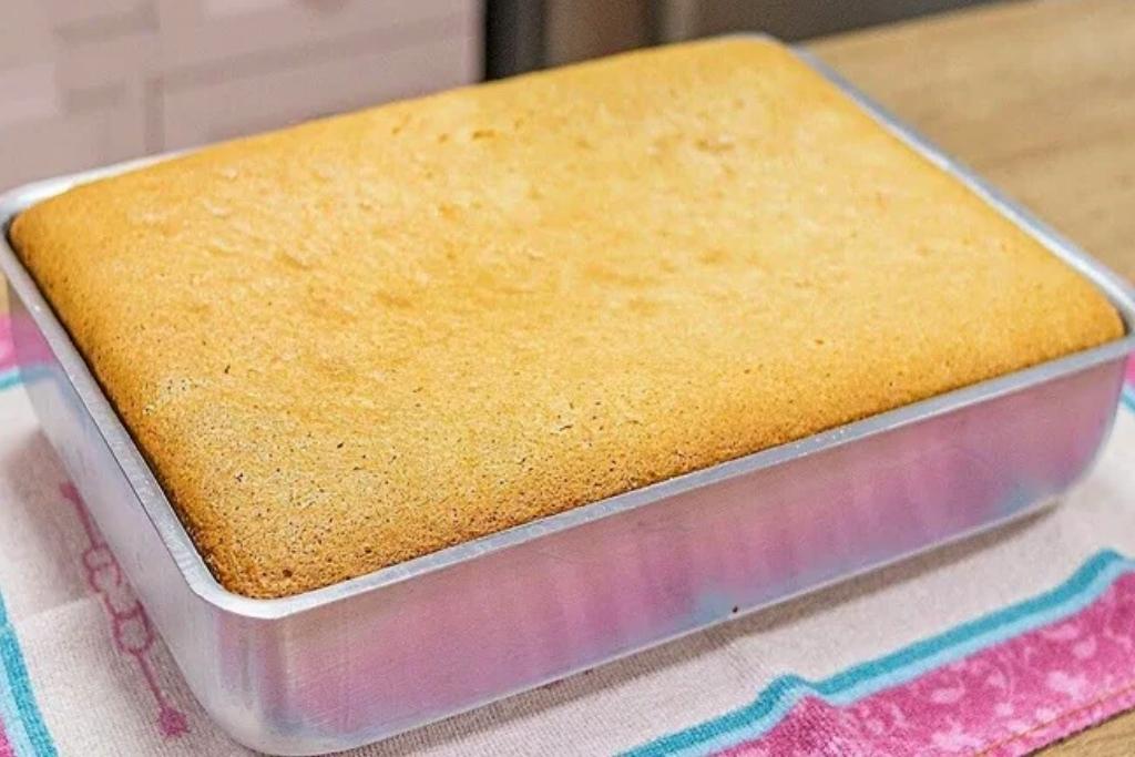Bolo tamanho FAMÍLIA fofinho, receita super simples pra você hoje Bolo tamanho FAMÍLIA fofinho, receita super simples pra você hoje