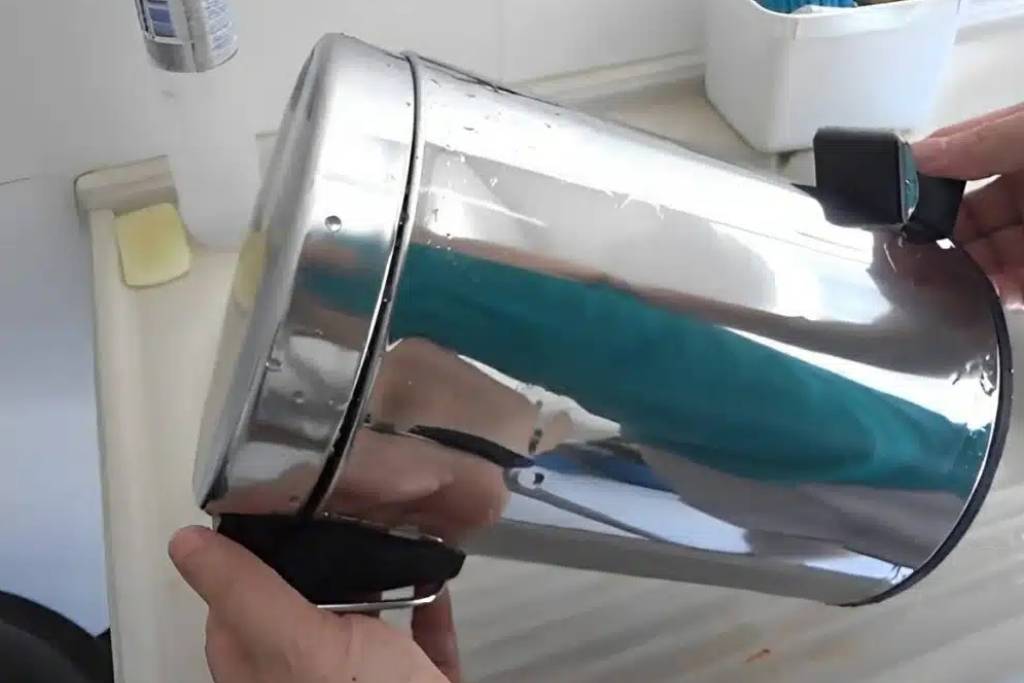 Como limpar inox e tirar suas manchas, deixando-os como novos com essa dica incrível Como limpar inox e tirar suas manchas, deixando-os como novos com essa dica incrível