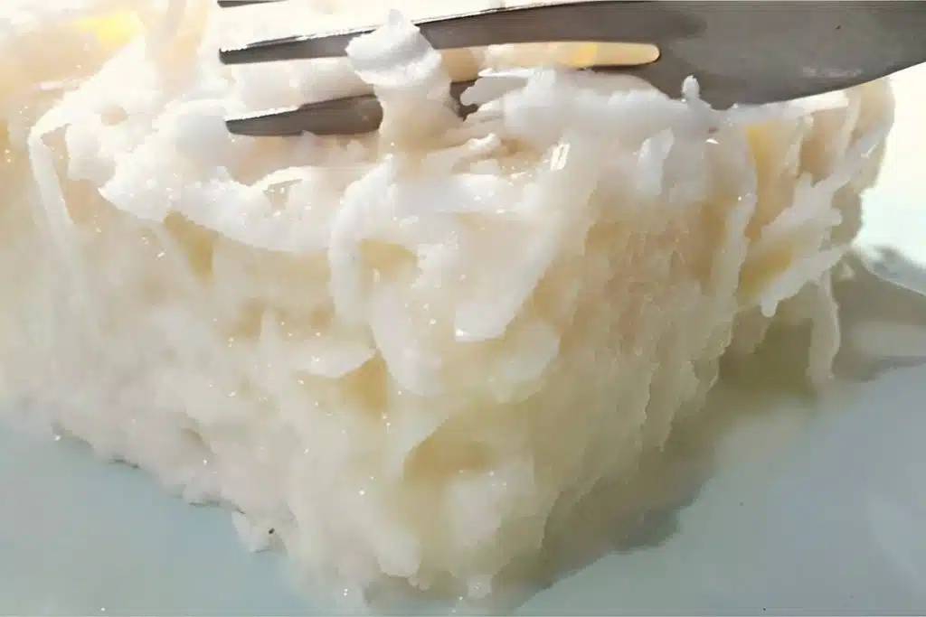 Cuscuz de tapioca simples e fácil, é só misturar os ingredientes deixar descansar e levar para gelar Cuscuz de tapioca simples e fácil, é só misturar os ingredientes deixar descansar e levar para gelar