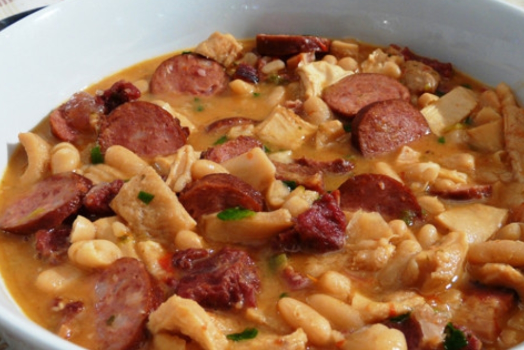 Dobradinha com feijão branco, acompanhada de um ingrediente secreto, essa receita é perfeita Dobradinha com feijão branco, acompanhada de um ingrediente secreto, essa receita é perfeita