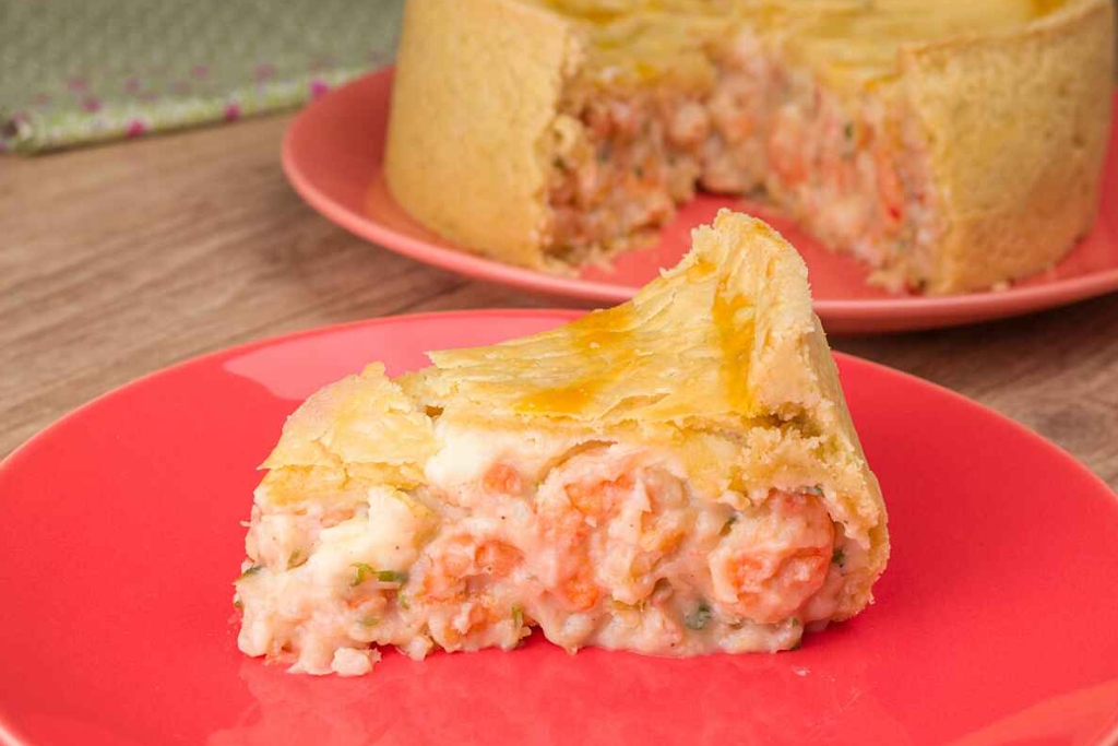 Empadão cremoso de camarão com catupiry, faça um almoço ou jantar diferente para sua família Empadão cremoso de camarão com catupiry, faça um almoço ou jantar diferente para sua família