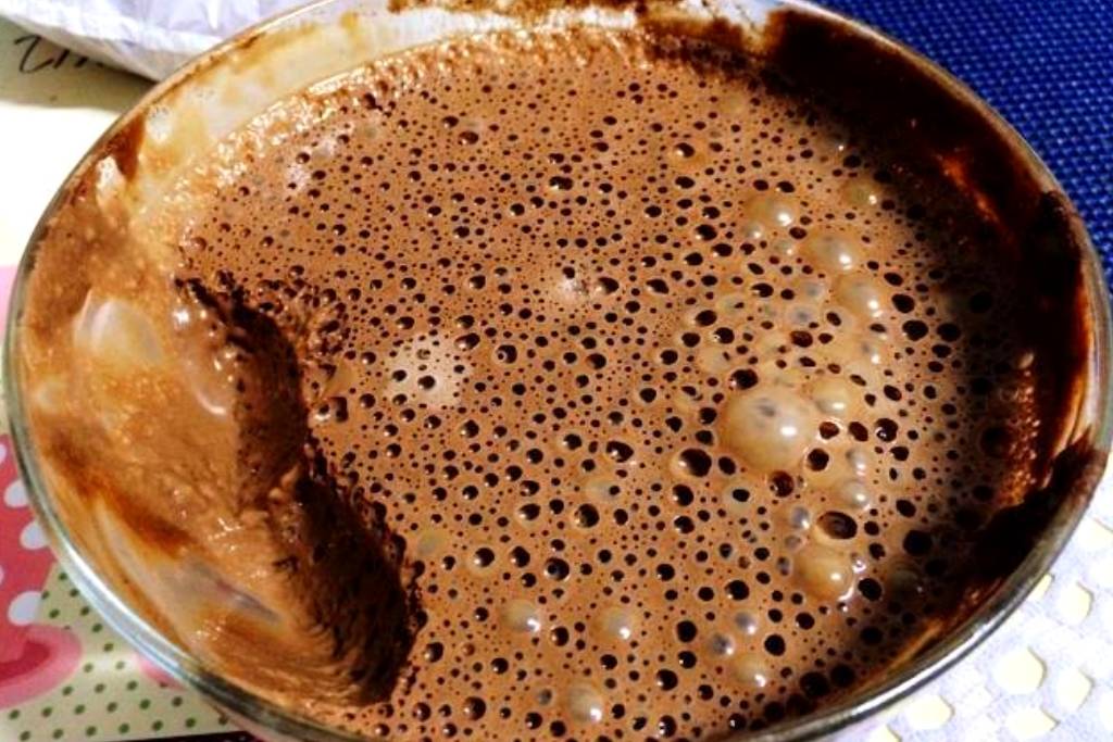 Mousse de chocolate aerado, vai ser seu novo vício de tão gostoso Mousse de chocolate aerado, vai ser seu novo vício de tão gostoso