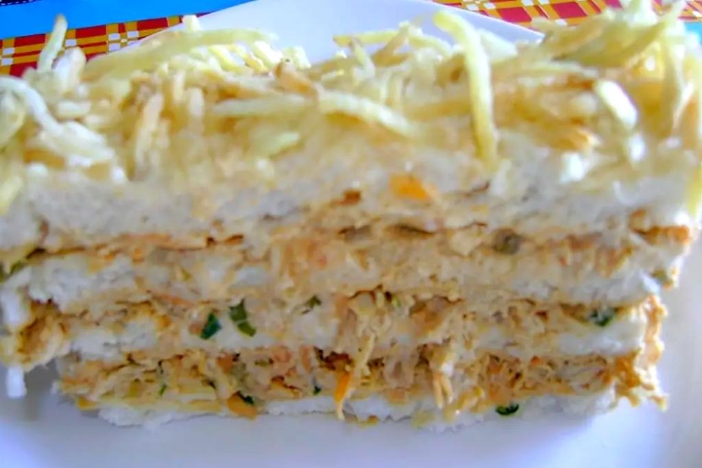 Não vai sobrar nenhum pedaço dessa perfeição de torta fria, perfeita para o dia quente Não vai sobrar nenhum pedaço dessa perfeição de torta fria, perfeita para o dia quente