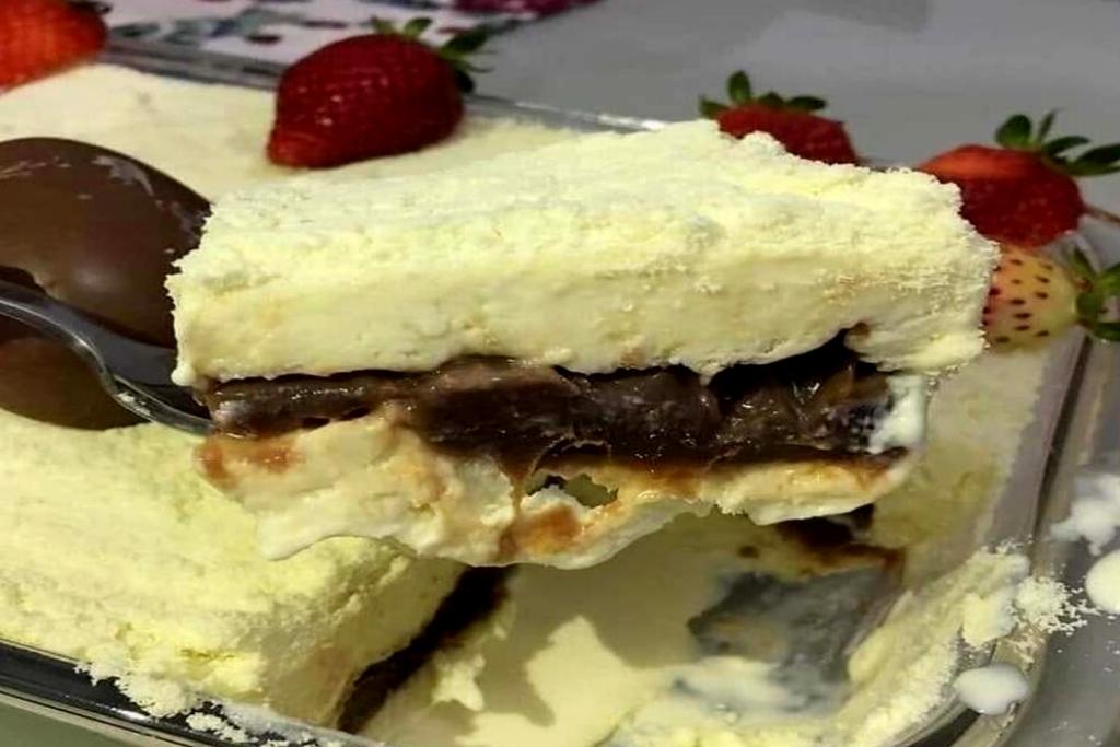 Paleta de leite ninho na travessa, derrete na boca além de fácil de fazer Paleta de leite ninho na travessa, derrete na boca além de fácil de fazer
