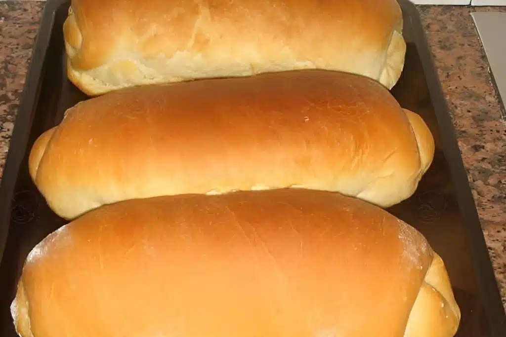Pão caseiro, você vai aprender a preparar de forma simples, saboroso e perfeito para servir no seu café Pão caseiro, você vai aprender a preparar de forma simples, saboroso e perfeito para servir no seu café