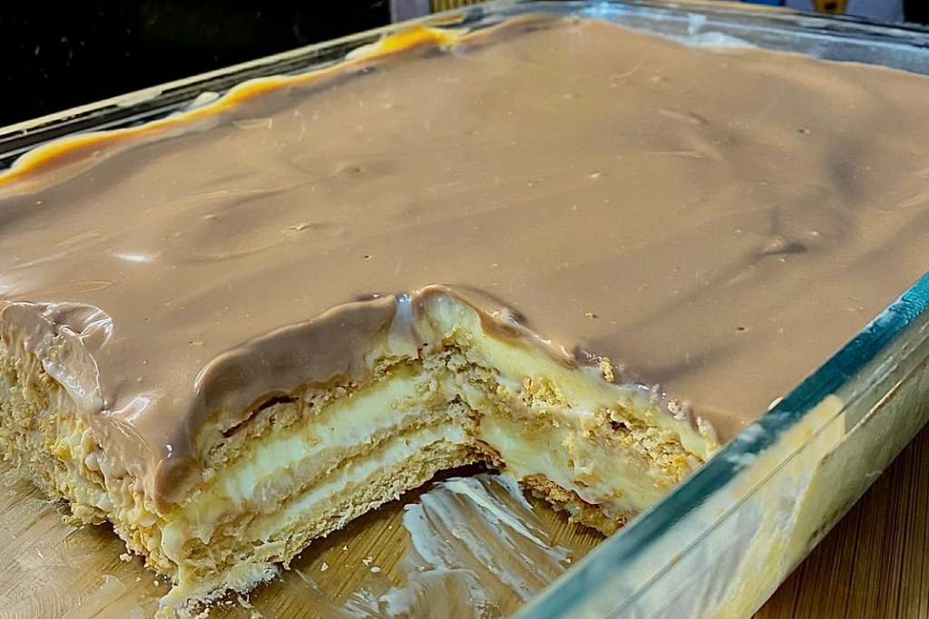 Pavê simples na travessa uma sobremesa pronta em poucos minutos perfeita Pavê simples na travessa uma sobremesa pronta em poucos minutos perfeita