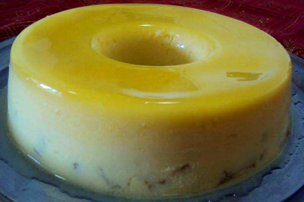 Pudim de Abacaxi rápido, ficar super refrescante e irresistível Pudim de Abacaxi rápido, ficar super refrescante e irresistível