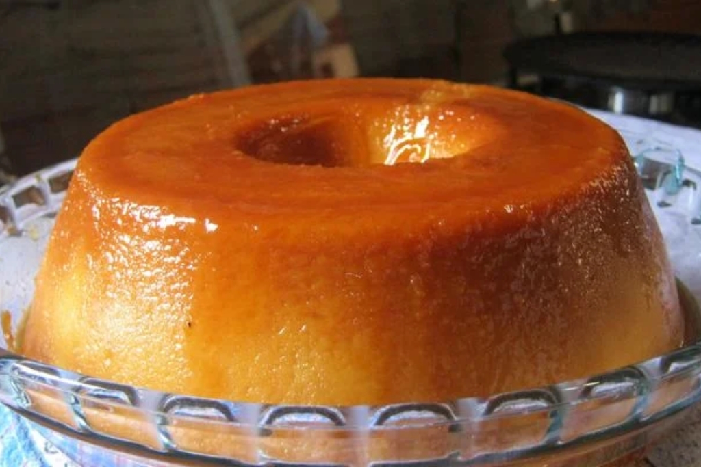 Pudim de pão para reaproveitar pães que sobraram no armário, uma delícia Pudim de pão para reaproveitar pães que sobraram no armário, uma delícia