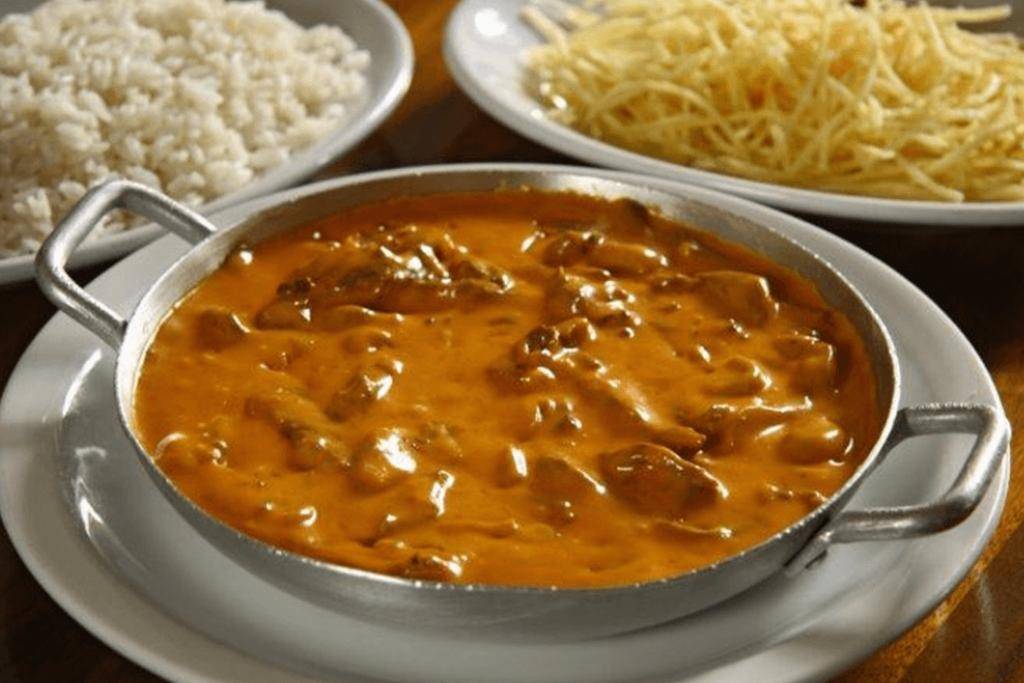 Strogonoff de carne cremoso, é o tipo de receita irresistível e que é um verdadeiro sucesso Strogonoff de carne cremoso, é o tipo de receita irresistível e que é um verdadeiro sucesso