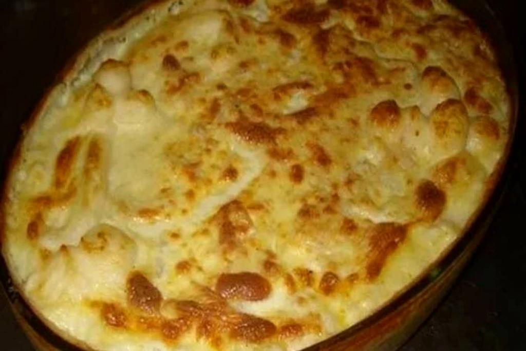 Suflê de Bacalhau muito fácil de fazer além de ficar delicioso Suflê de Bacalhau muito fácil de fazer além de ficar delicioso