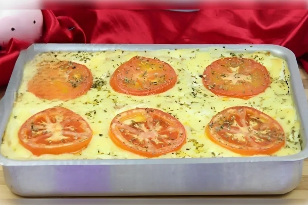 Torta bauru cremosa, sirva como lanche ou mesmo uma refeição Torta bauru cremosa, sirva como lanche ou mesmo uma refeição