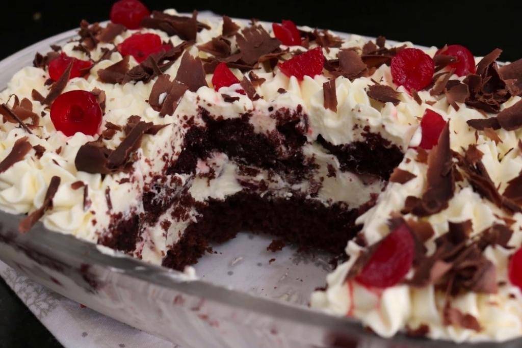 Torta floresta negra deliciosa para seu natal vem aprender com a gente Torta floresta negra deliciosa para seu natal vem aprender com a gente