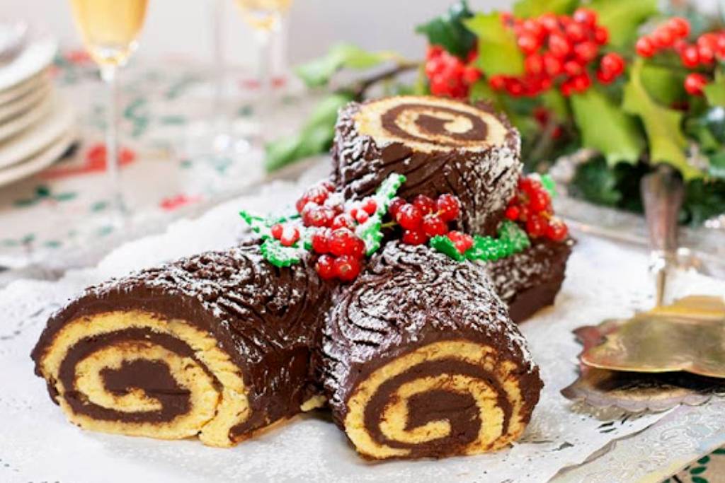 Tronco de natal, uma receita deliciosa e muito fácil Tronco de natal, uma receita deliciosa e muito fácil