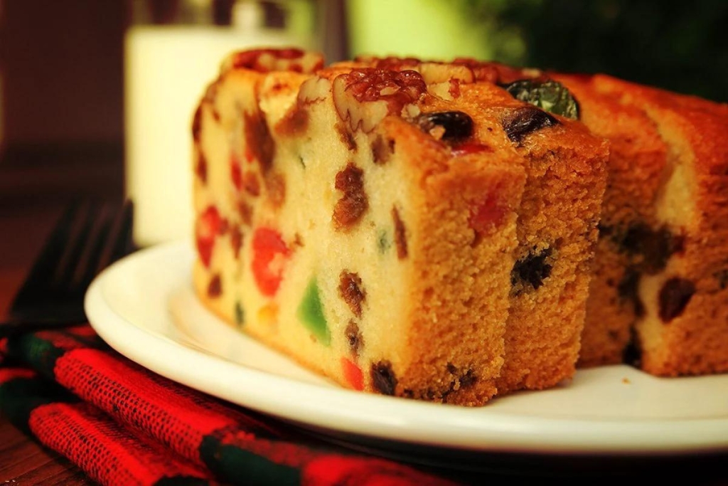 Bolo de natal um bolo amanteigado com frutas cristalizadas delicioso em qualquer época Bolo de natal um bolo amanteigado com frutas cristalizadas delicioso em qualquer época